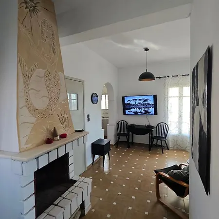Xenos 57 Sqm Apartamento